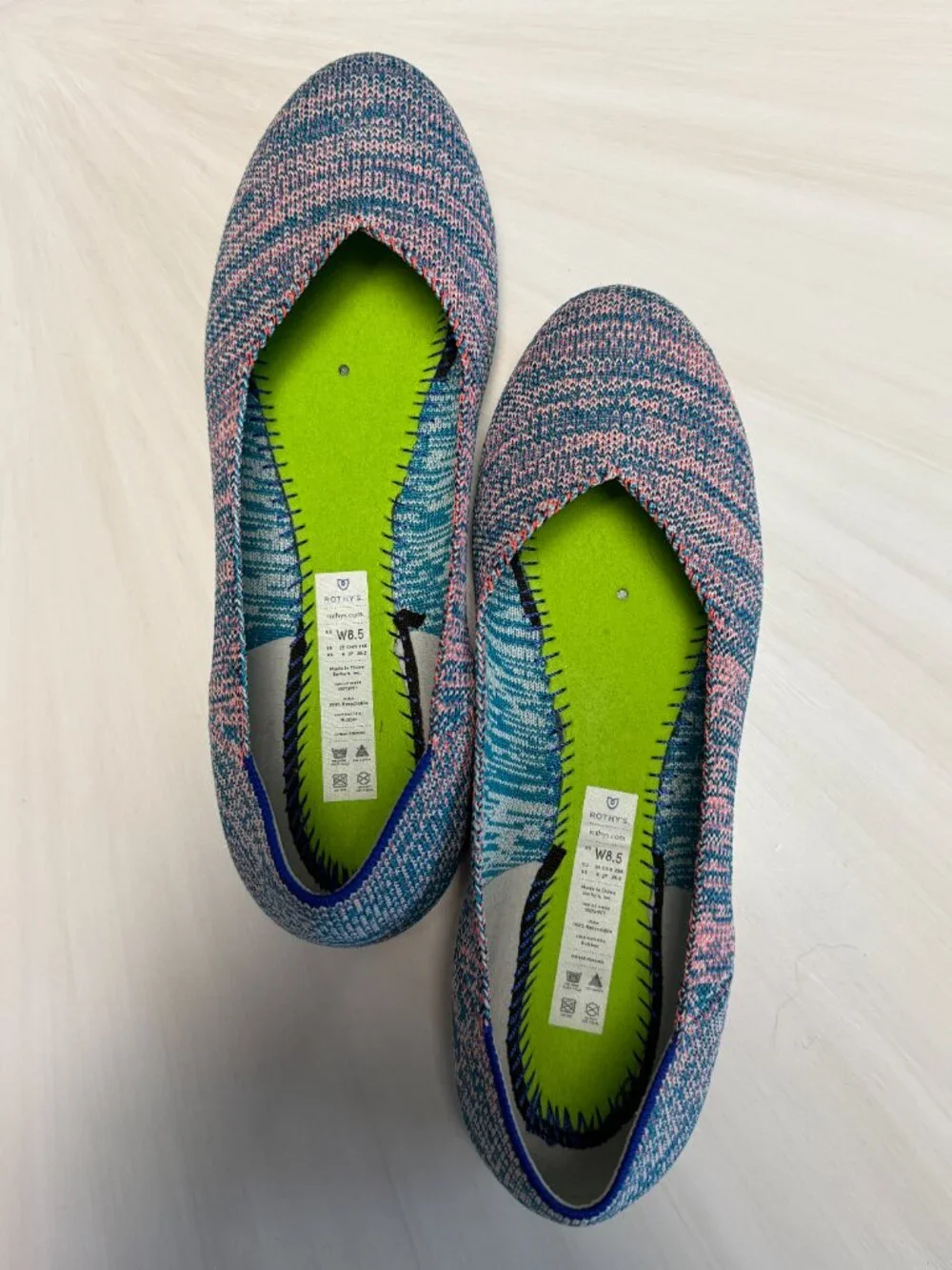 Like new Rothy's Turquoise Melange flats size 8.5